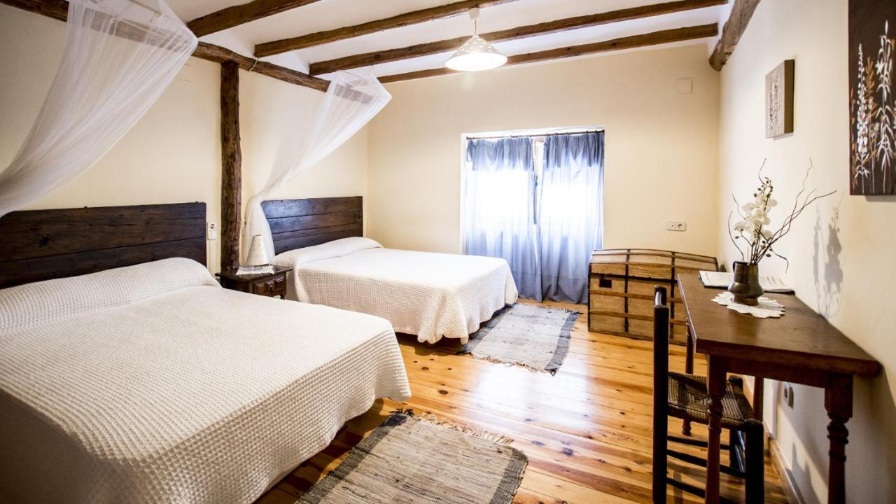 La Casa De La Estacion Hotel Sarrión Екстериор снимка